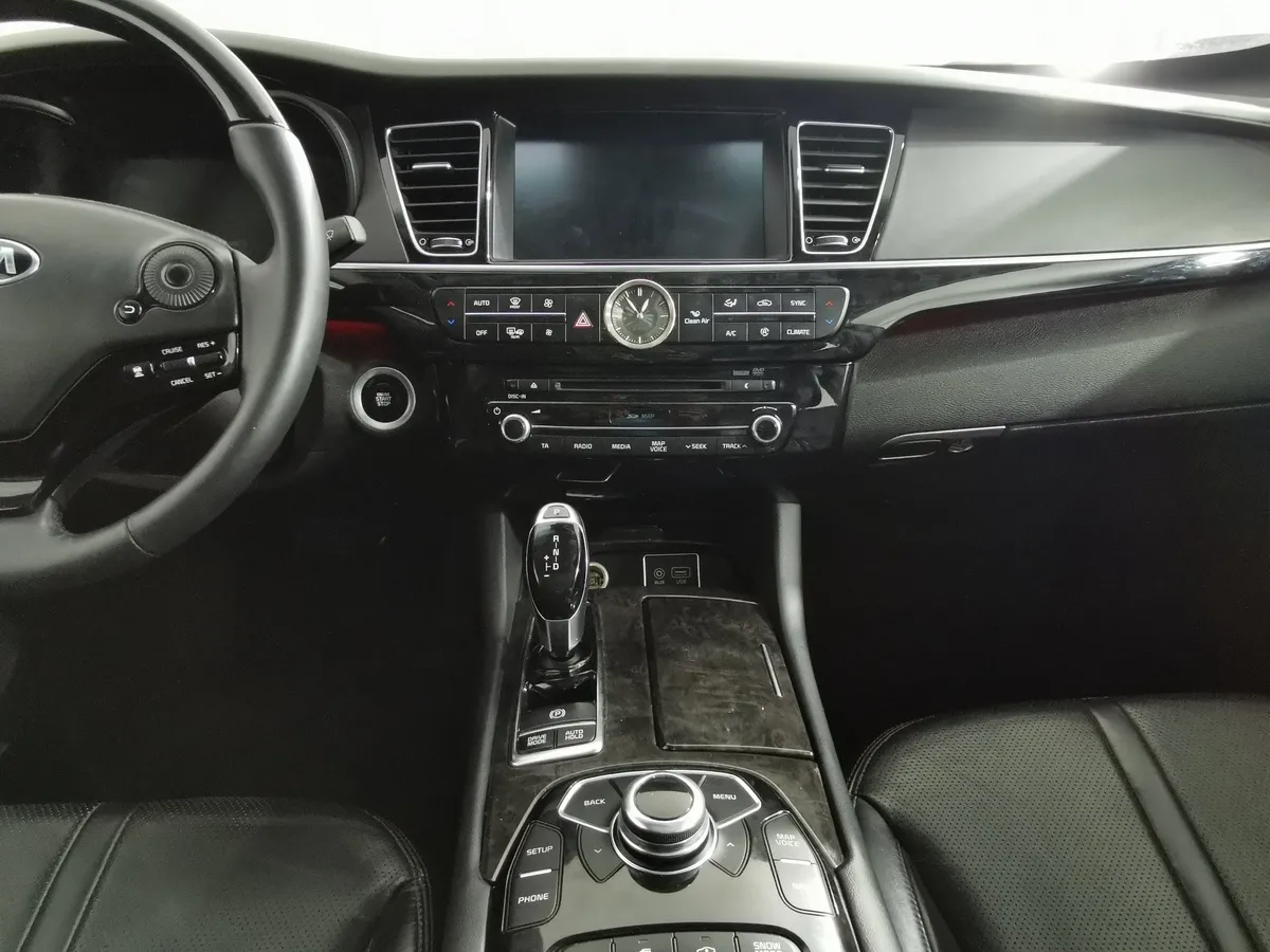 Kia Quoris 3.8 AT (334 л.с.) Premium Белый в АВИЛОН. Слайд №14