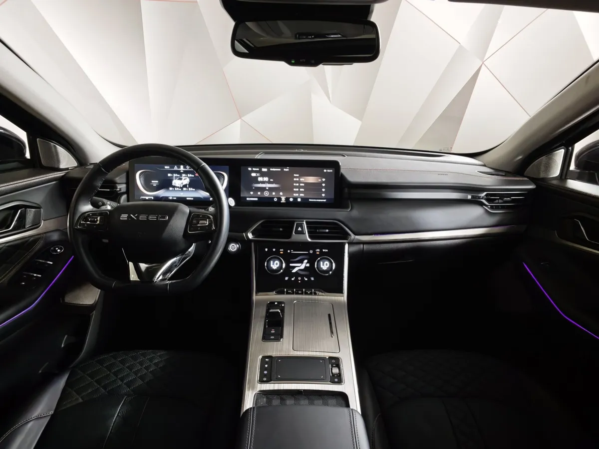 EXEED TXL 1.6 TGDI DCT7 AWD (186 л.с.) Luxury Черный в АВИЛОН. Слайд №13