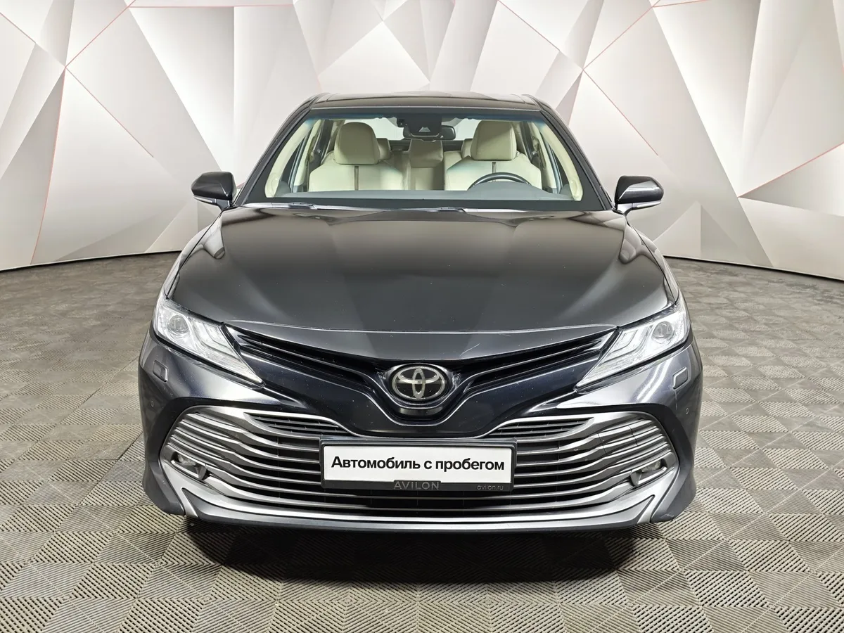 Toyota Camry 2.5 AT (181 л.с.) Черный в АВИЛОН. Слайд №7