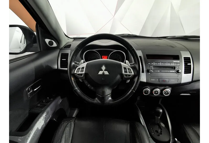 Mitsubishi Outlander 2.4 CVT 4WD (170 л.с.) Синий в АВИЛОН. Слайд №18