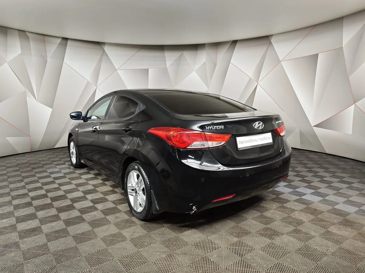 Hyundai Elantra 1.6 MT (132 л.с.) Comfort Черный в АВИЛОН. Слайд №4