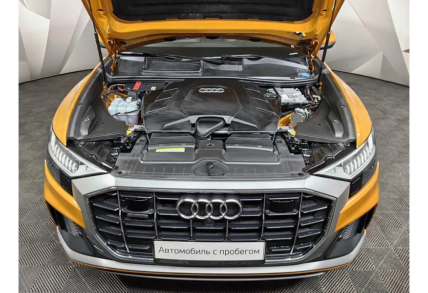 Audi Q8 55 TFSI Tiptronic quattro (340 л.с.) Оранжевый в АВИЛОН. Слайд №11