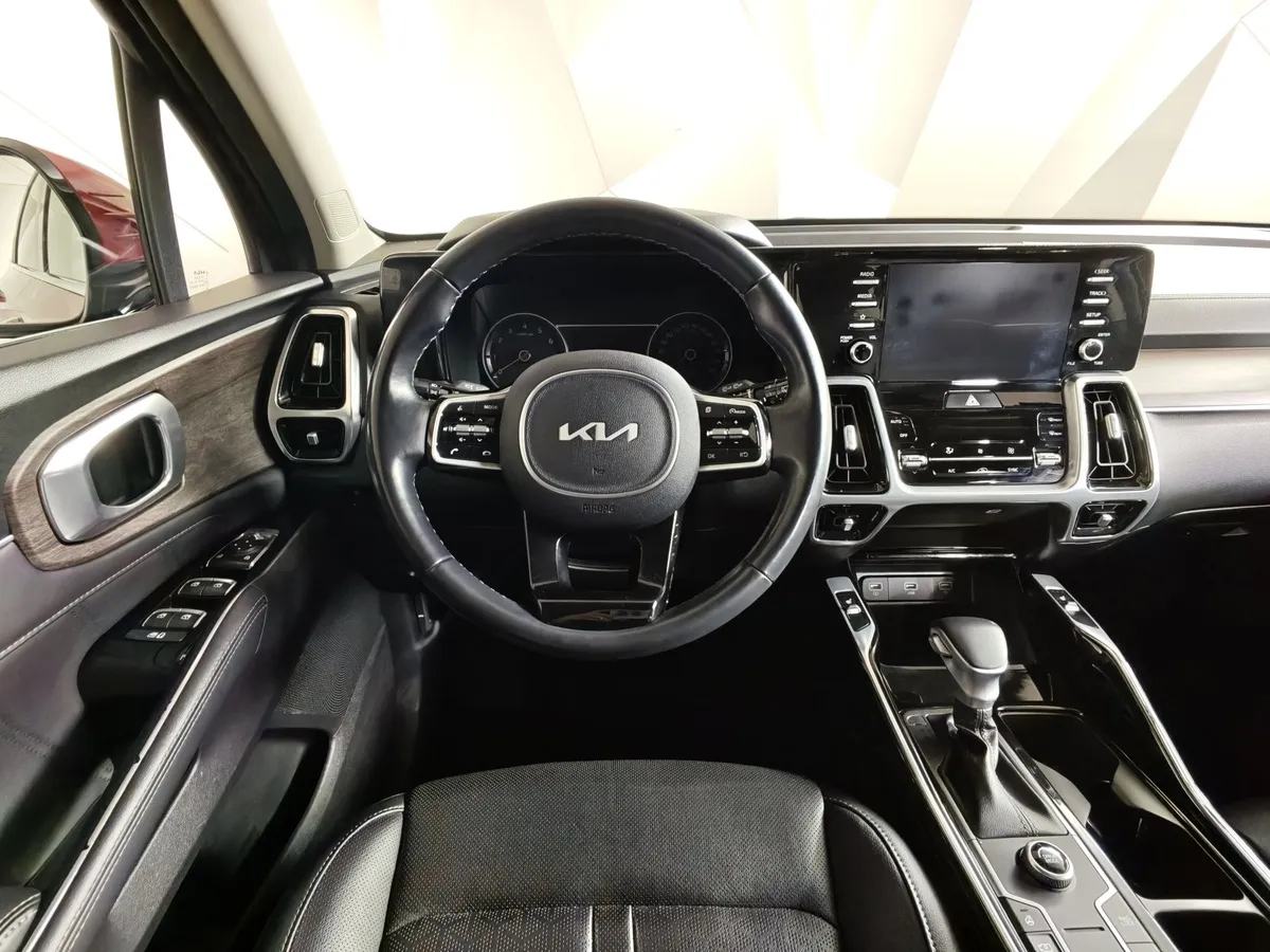 Kia Sorento 2.5 MPI 4WD AT (180 л.с.) Premium Красный в АВИЛОН. Слайд №19