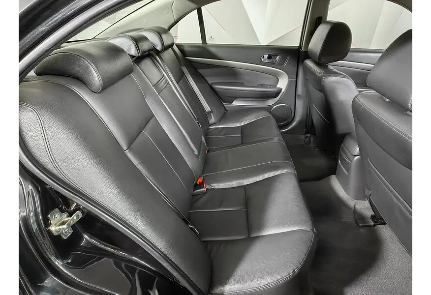 Chevrolet Epica 2.0 AT (143 л.с.) Черный в АВИЛОН. Слайд №15