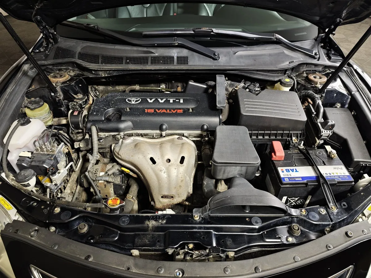 Toyota Camry 2.4 VVT-i AT (167 л.с.) Черный в АВИЛОН. Слайд №10