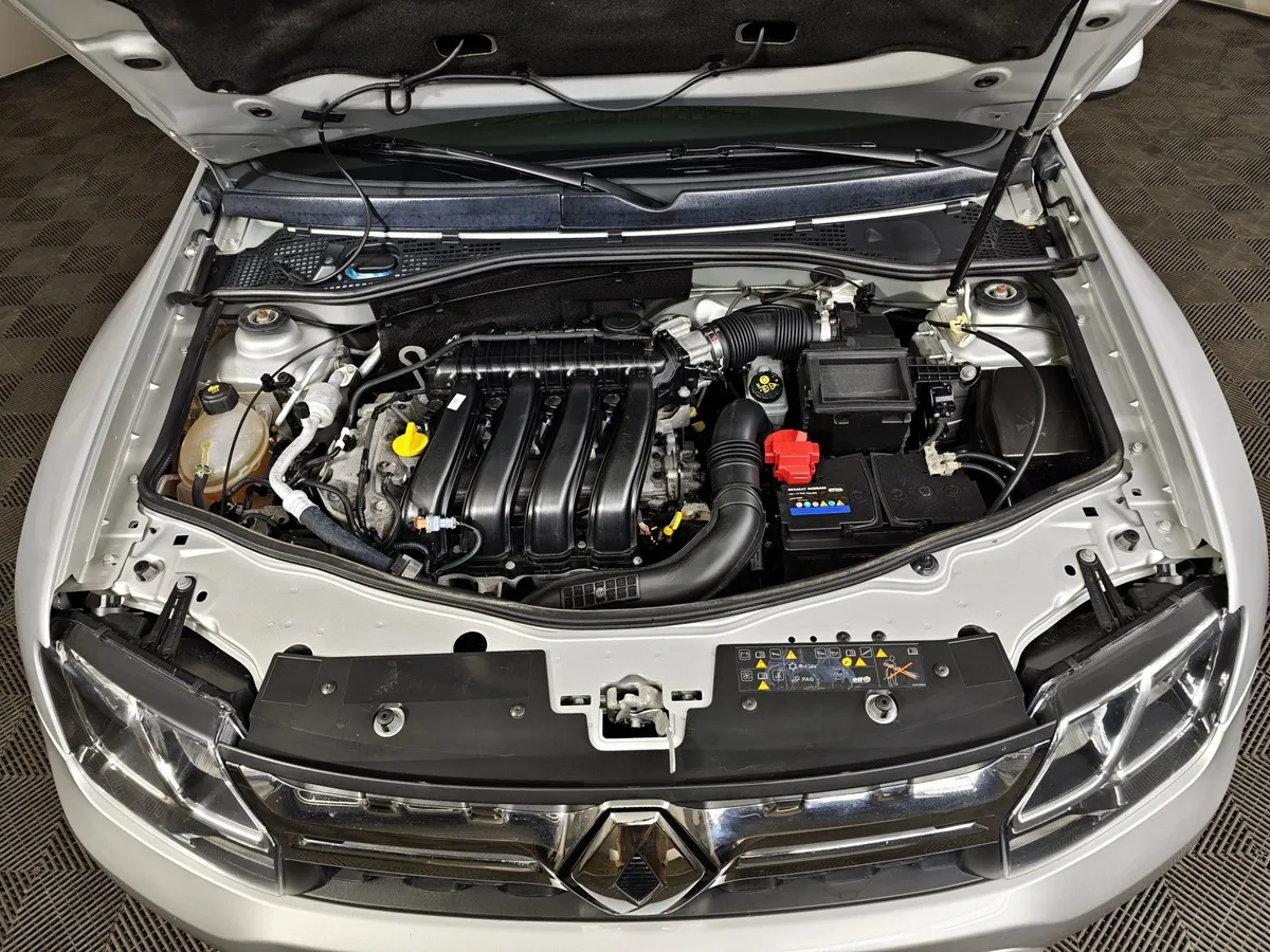 Renault Duster 2.0 AT 4x4 (143 л.с.) Серый в АВИЛОН. Слайд №11