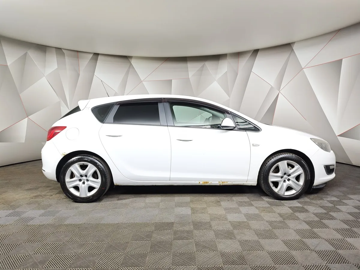 Opel Astra 1.6 AT (115 л.с.) Белый в АВИЛОН. Слайд №5