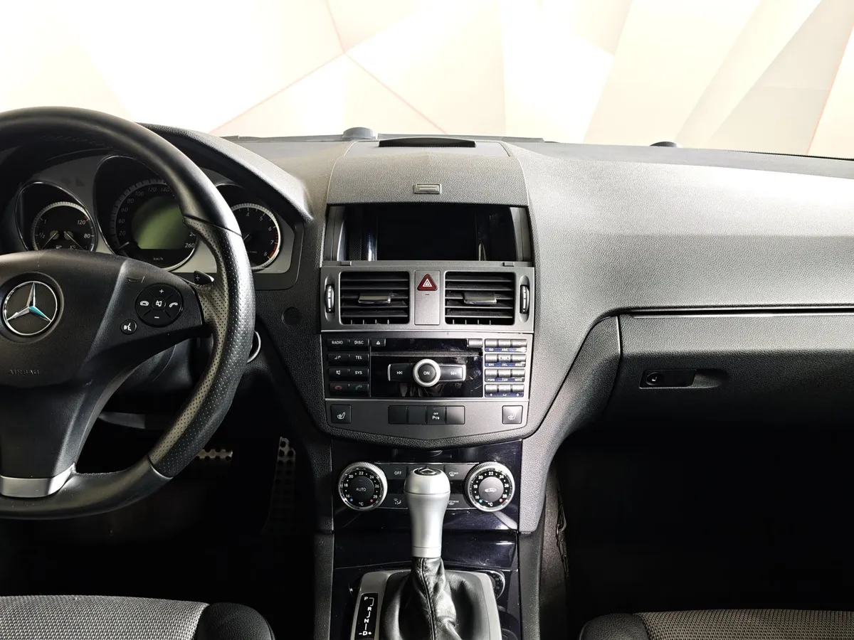Mercedes-Benz C-Класс C 180 CGI BlueEFFICIENCY AT (156 л.с.) Коричневый в АВИЛОН. Слайд №15