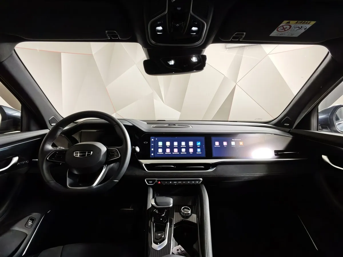 Geely Monjaro 2.0T 8AT 4WD (238 л.с.) Flagship Серый в АВИЛОН. Слайд №14