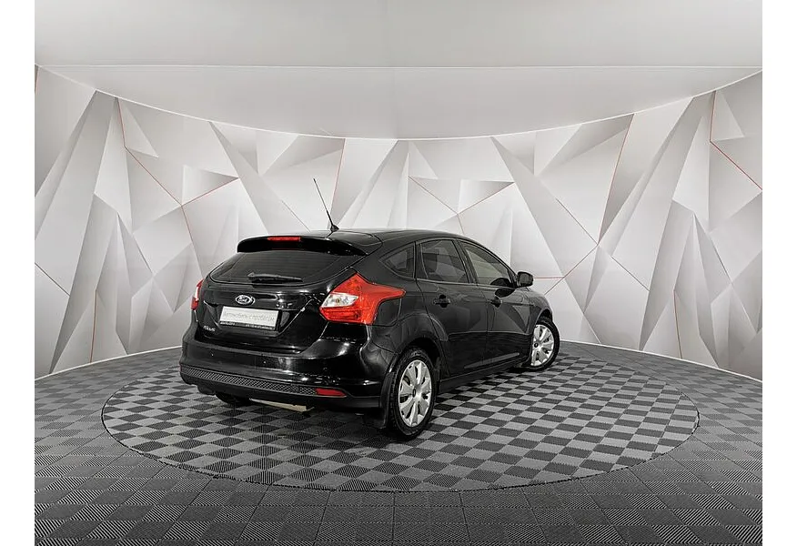 Ford Focus 1.6 Ti-VCT PowerShift (105 л.с.) Trend Черный в АВИЛОН. Слайд №2