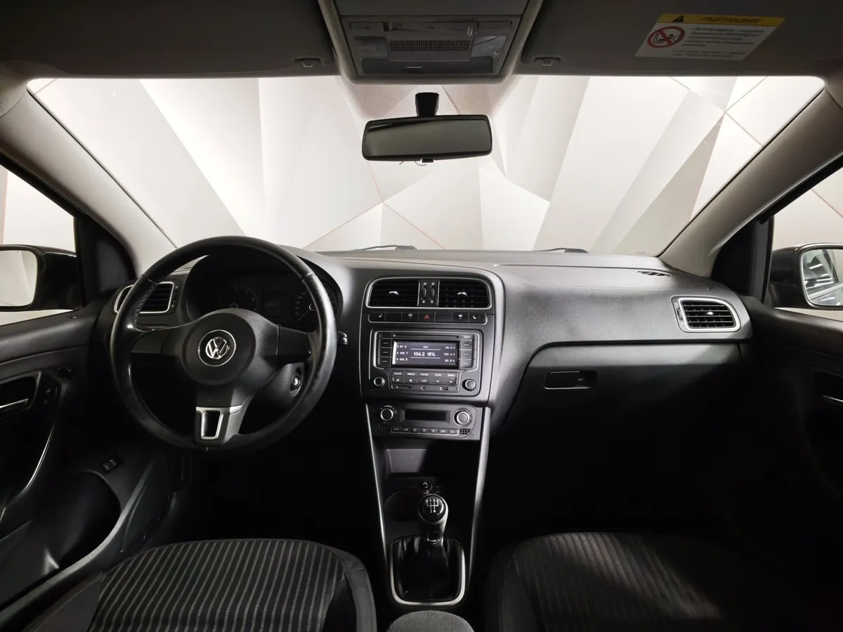 Volkswagen Polo 1.6 Tiptronic (105 л.с.) Comfortline Черный в АВИЛОН. Слайд №13