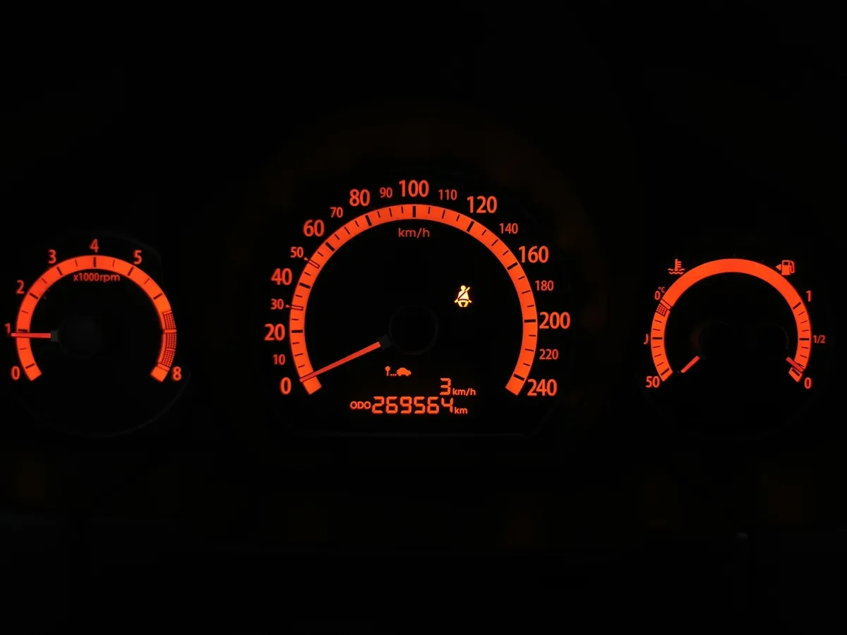 Kia Ceed 1.6 MT (129 л.с.) Comfort Красный в АВИЛОН. Слайд №15