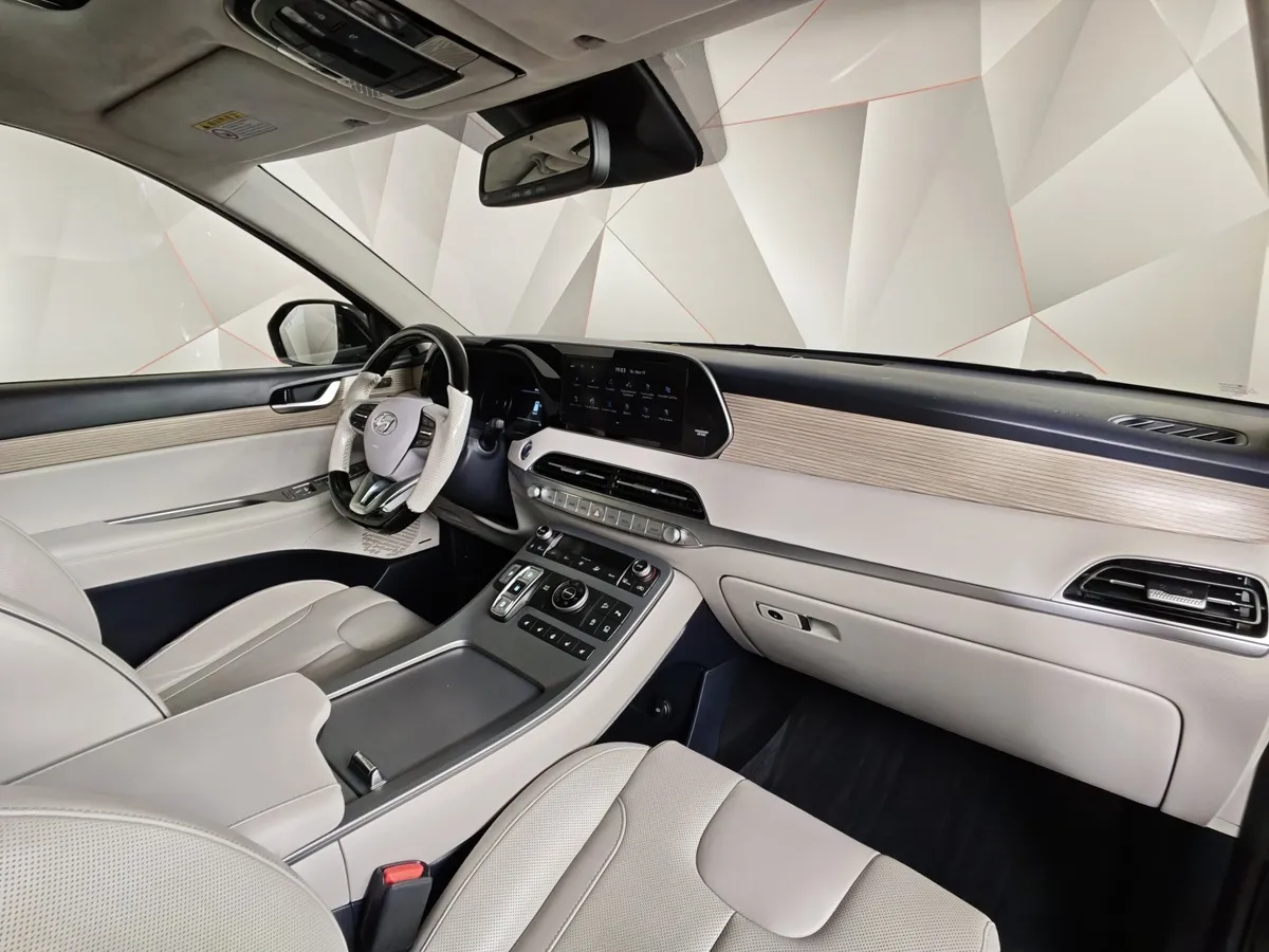Hyundai Palisade 3.8 АТ 4WD (249 л.с.) 7 мест Calligraphy Черный в АВИЛОН. Слайд №13