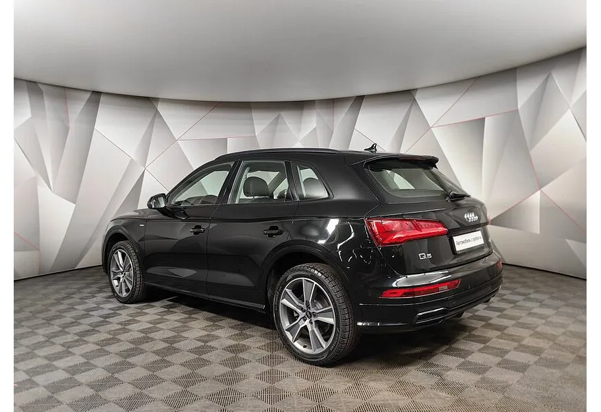 Audi Q5 2.0 TFSI S tronic quattro (249 л.с.) Sport Черный в АВИЛОН. Слайд №4