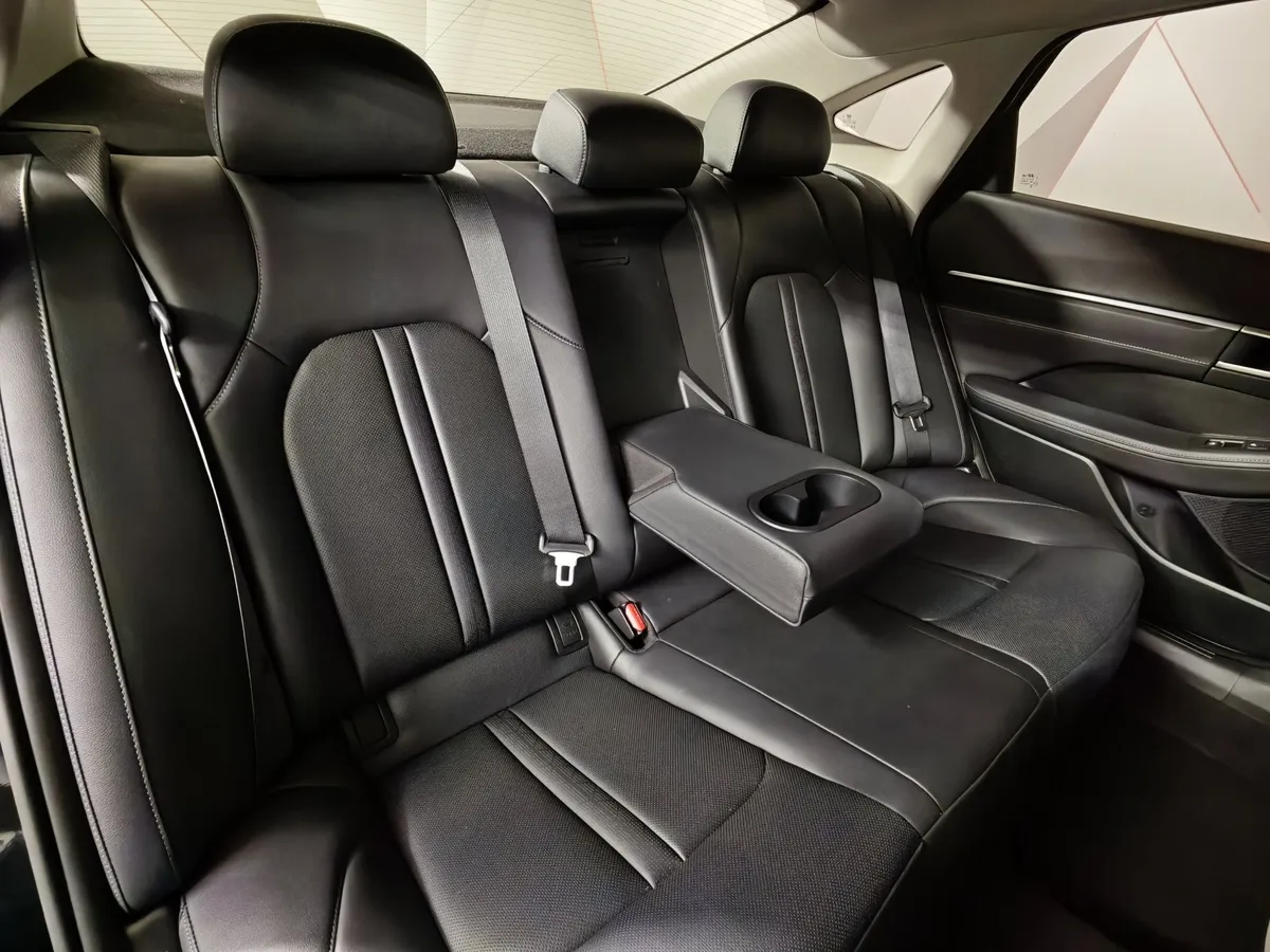 Hyundai Sonata 2.0 MPI (150 л.с.) Style Черный в АВИЛОН. Слайд №17
