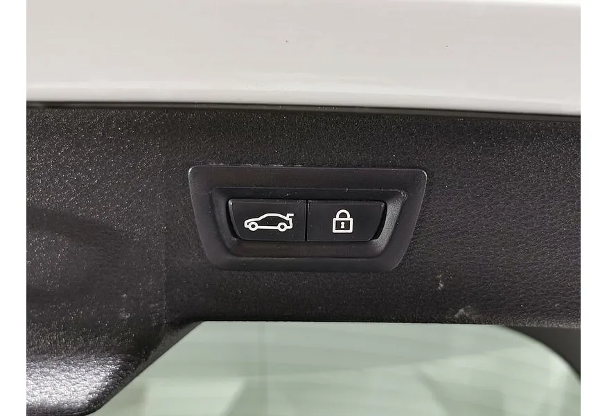 BMW X6 xDrive30d Steptroniс (249 л.с.) Белый в АВИЛОН. Слайд №22