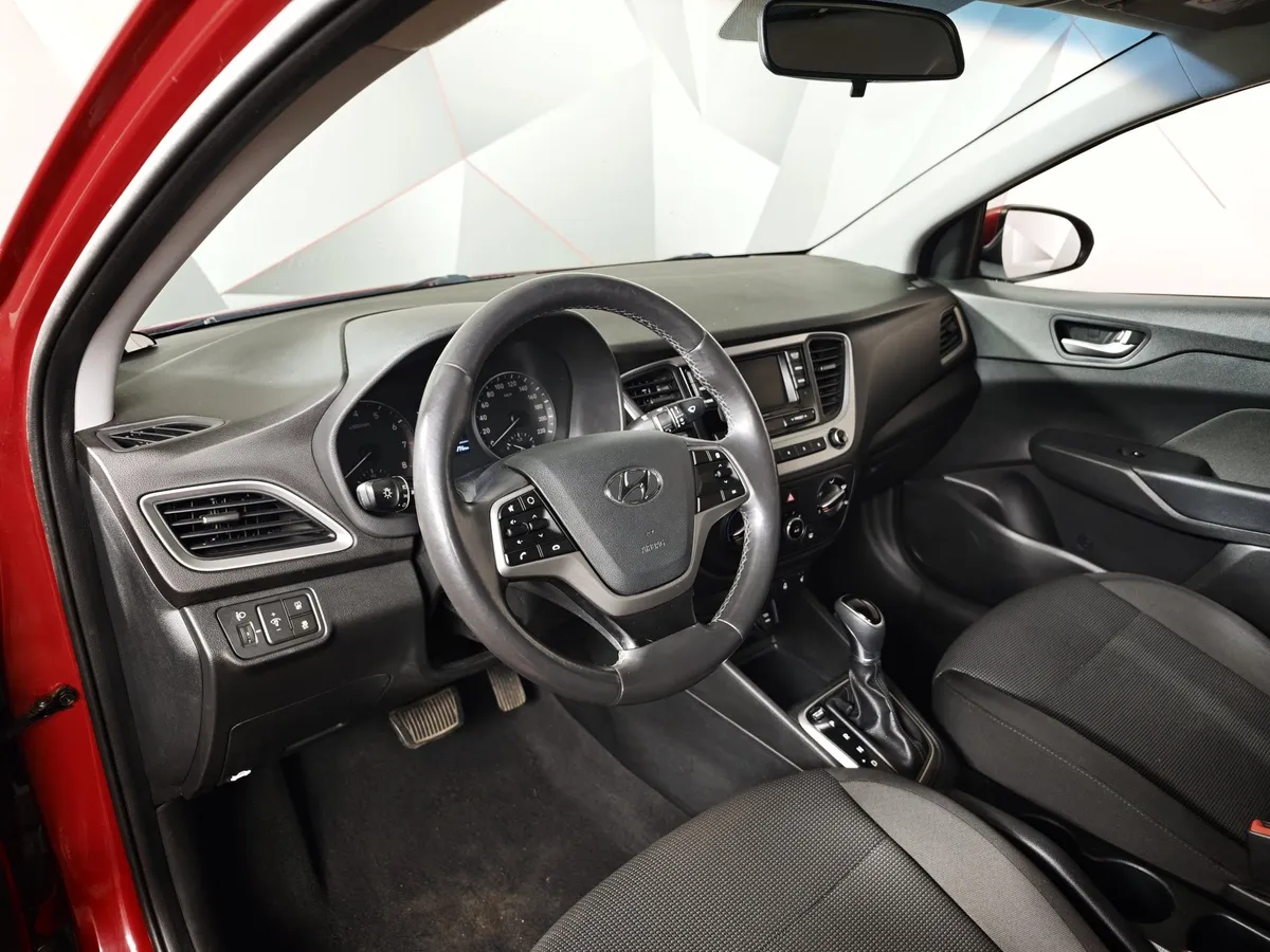 Hyundai Solaris 1.6 AT (123 л.с.) Active Plus Красный в АВИЛОН. Слайд №17