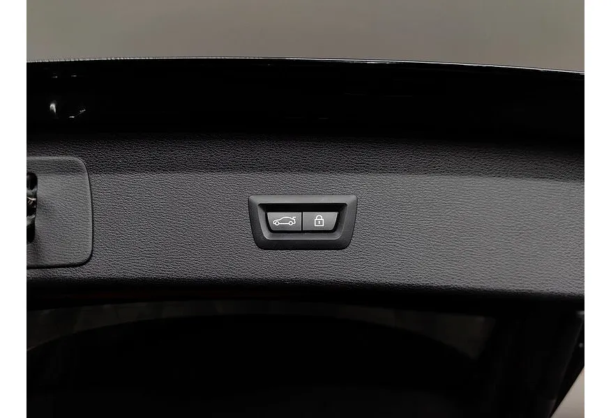 LIVE. Слайд №17