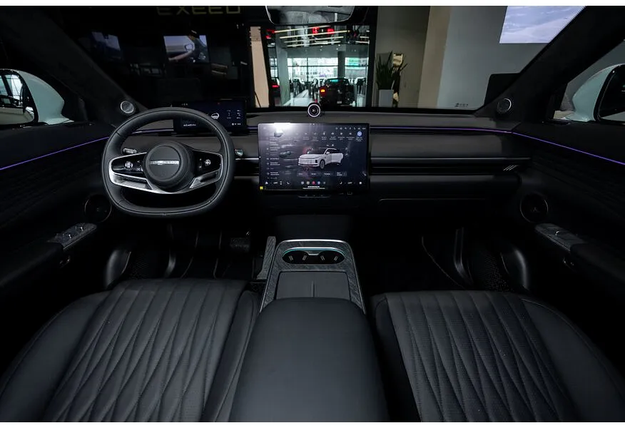 EXEED Exlantix ET 1.5 AT 4WD (469 л.с.) Белый в АВИЛОН. Слайд №11