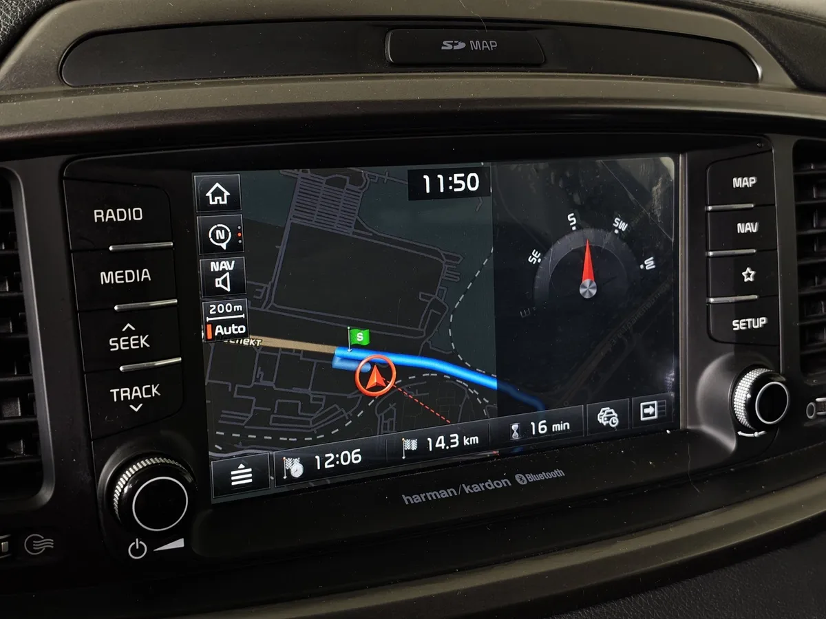 Kia Sorento 2.4 GDI AT AWD (188 л.с.) Prestige Серый в АВИЛОН. Слайд №20
