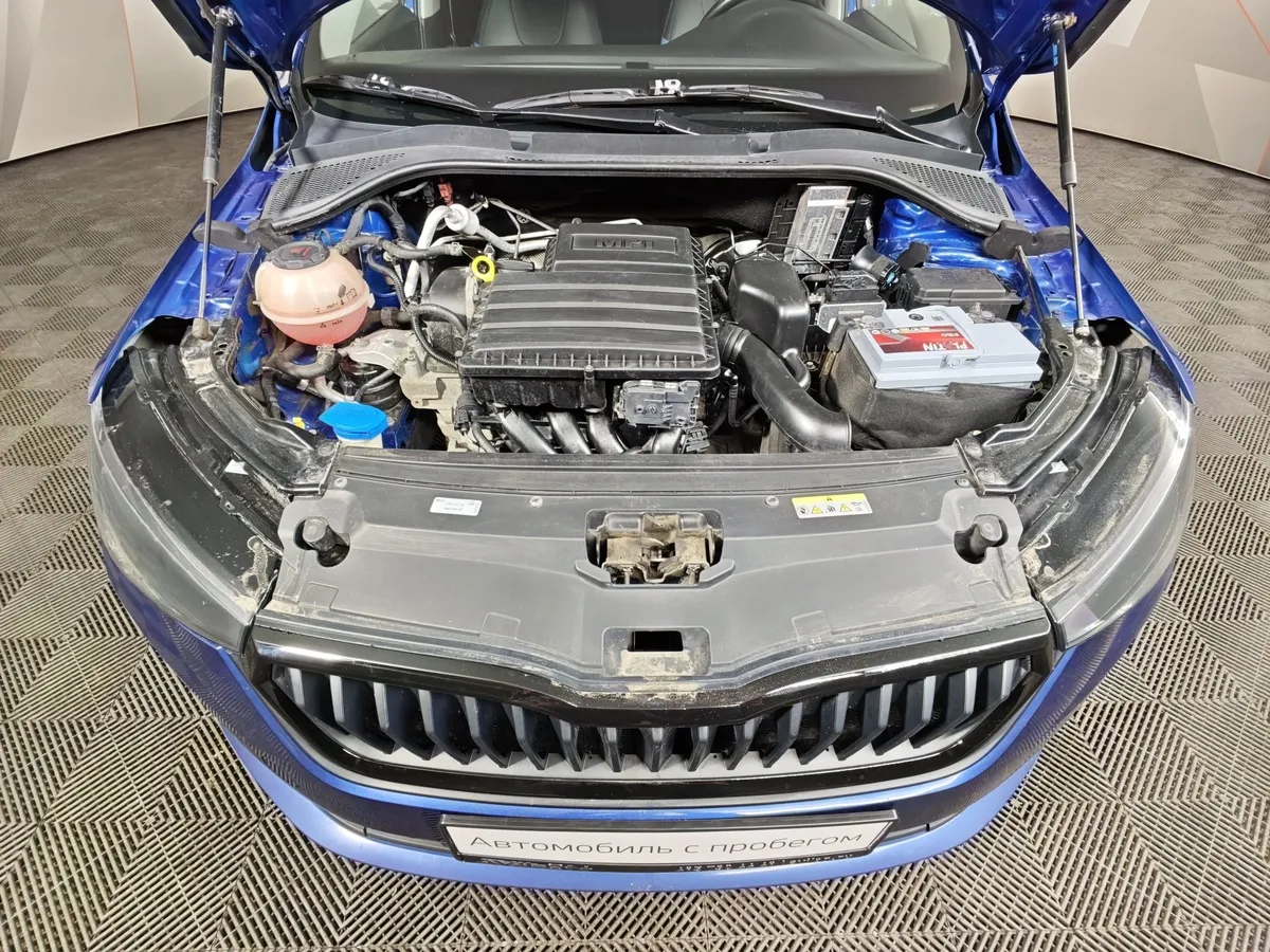 Skoda Rapid 1.6 AT (110 л.с.) Синий в АВИЛОН. Слайд №11