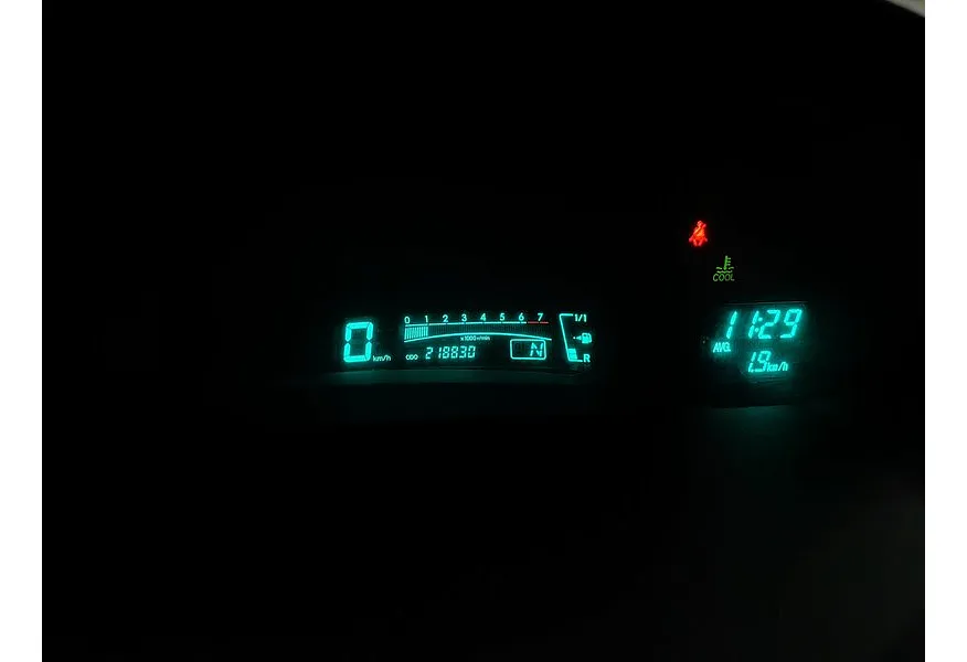 Toyota Yaris 1.3 MMT (87 л.с.) Синий в АВИЛОН. Слайд №15