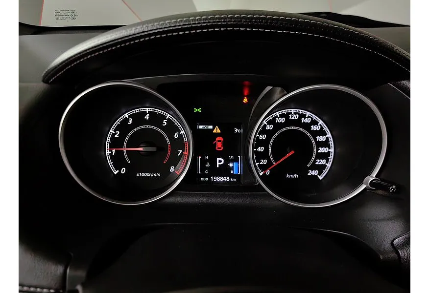 Mitsubishi Outlander 2.4 CVT 4WD (170 л.с.) Синий в АВИЛОН. Слайд №16 Mitsubishi Outlander 2.4 CVT 4WD (170 л.с.) Синий в АВИЛОН. Слайд №16