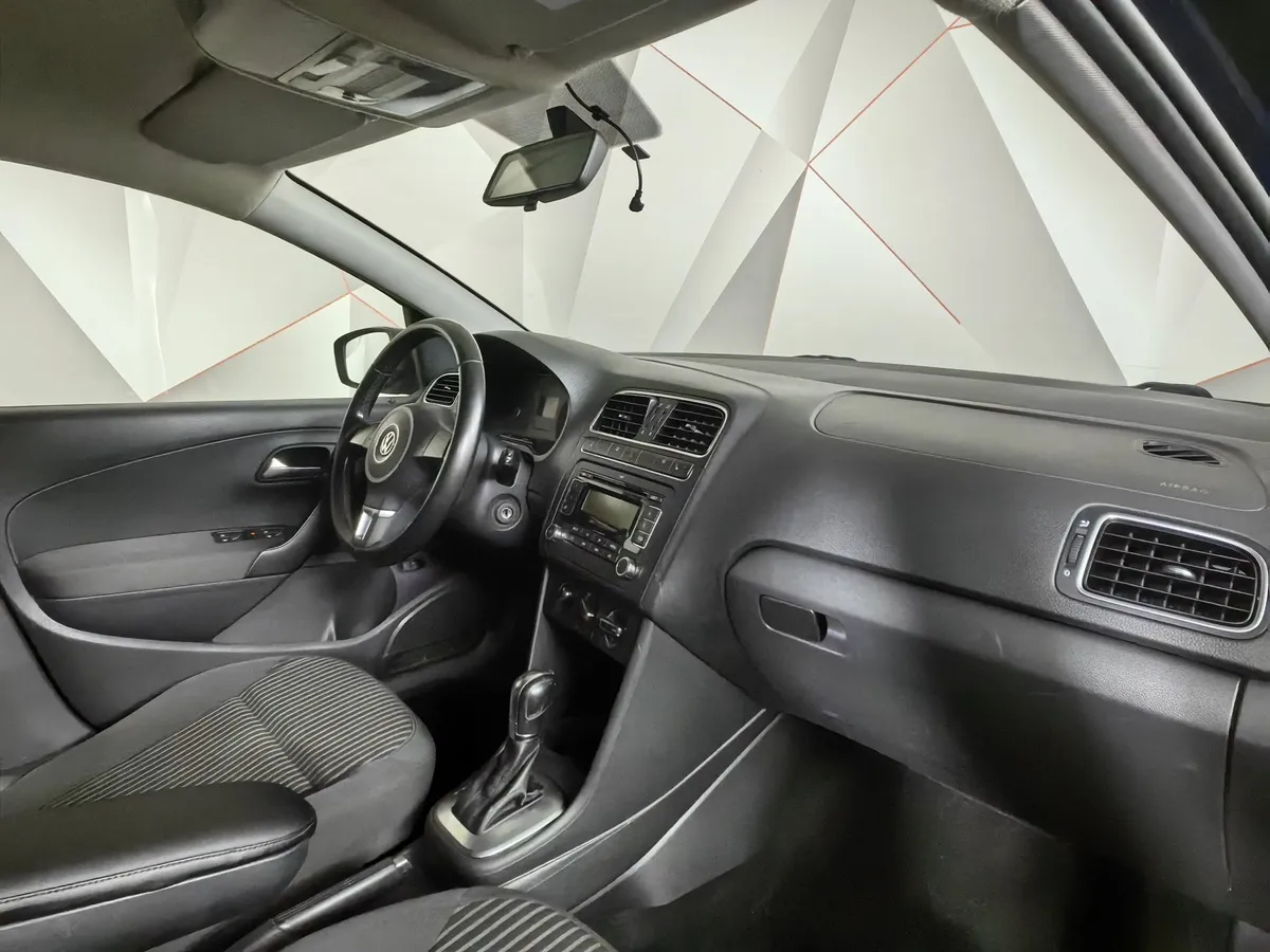 Volkswagen Polo 1.6 Tiptronic (105 л.с.) Comfortline Синий в АВИЛОН. Слайд №11