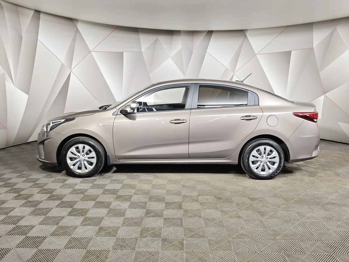Kia Rio 1.6 AT (123 л.с.) Luxe Серый в АВИЛОН. Слайд №5