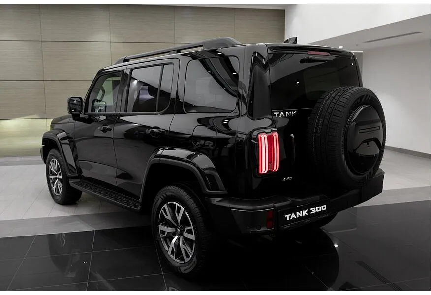 TANK 300 2.0T AT 4WD (220 л.с.) Драйв Черный в АВИЛОН. Слайд №5