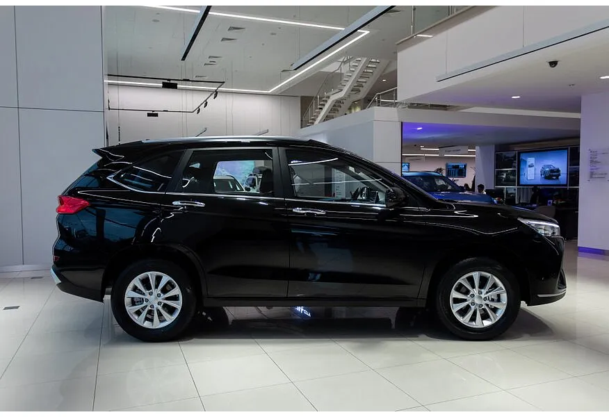 АВИЛОН - Haval M6 1.5 MT 2WD (143 л.с.) Family Черный - slide 3