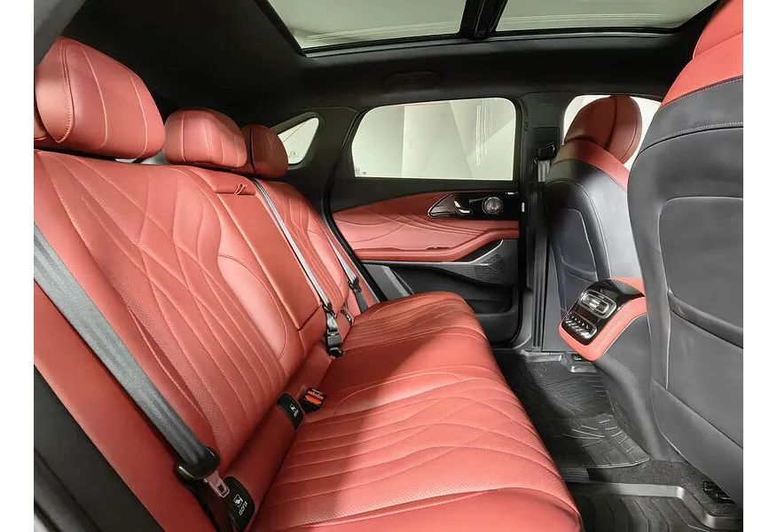 EXEED RX 2.0T DCT 4WD (249 л.с.) Platinum Серый в АВИЛОН. Слайд №16