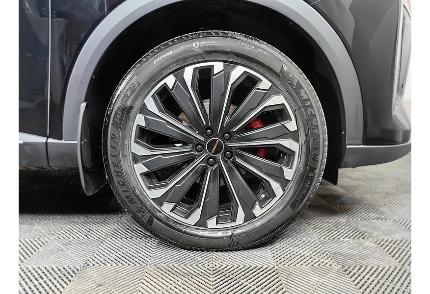 EXEED RX 2.0T DCT 4WD (249 л.с.) Platinum Черный в АВИЛОН. Слайд №9