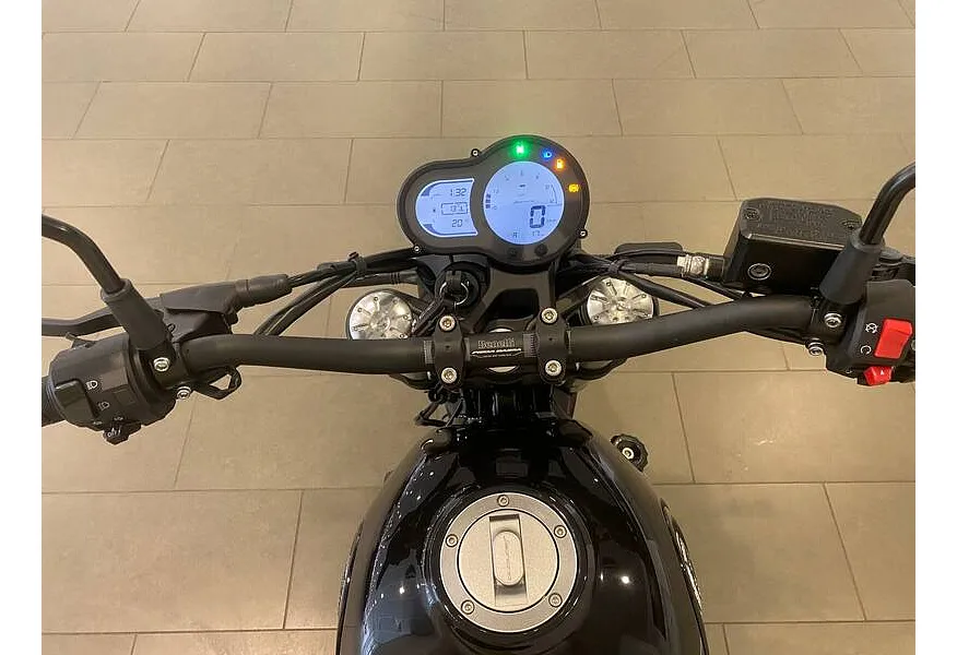 АВИЛОН - Benelli Leoncino 500 500 см³ (47 л.с.) 500 Зеленый - slide 4