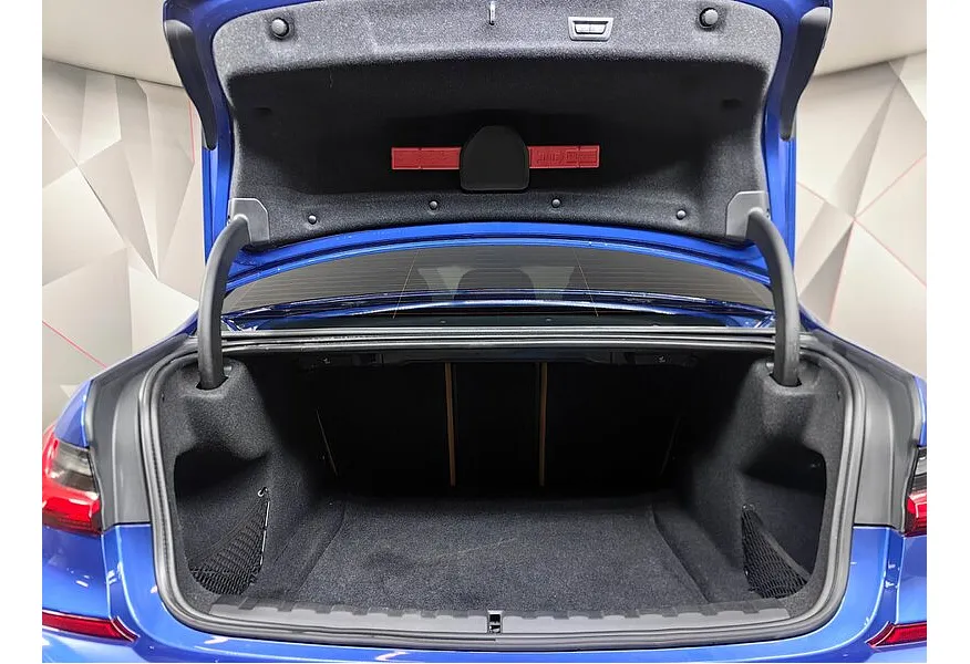 BMW 3 серия 320d xDrive (190 л.с.) M Sport Pro Синий в АВИЛОН. Слайд №9