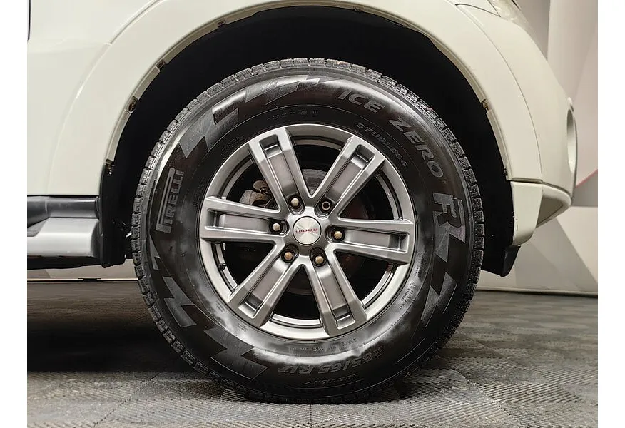 Mitsubishi Pajero 3.5 AT AWD (189 л.с.) Белый в АВИЛОН. Слайд №9 Mitsubishi Pajero 3.5 AT AWD (189 л.с.) Белый в АВИЛОН. Слайд №9