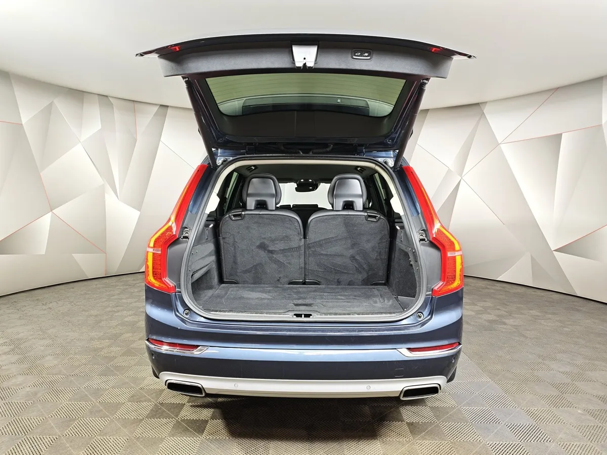 Volvo XC90 2.0 D5 Drive-E AT AWD (235 л.с.) Inscription Синий в АВИЛОН. Слайд №12