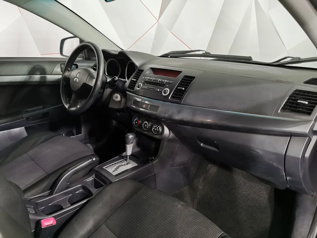 Mitsubishi Lancer 1.6 AT (117 л.с.) Зеленый в АВИЛОН. Слайд №13