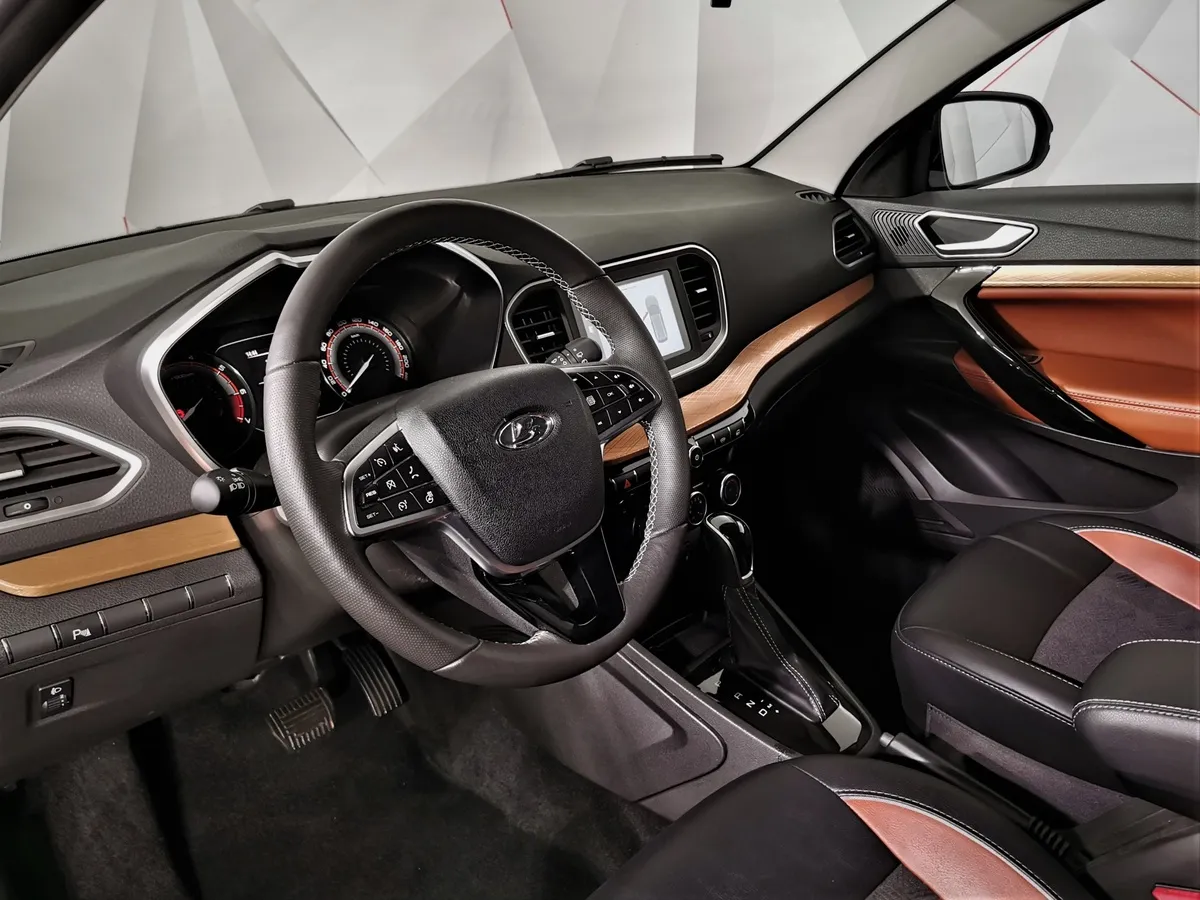 ВАЗ (Lada) Vesta 1.8 CVT (122 л.с.) Черный в АВИЛОН. Слайд №19
