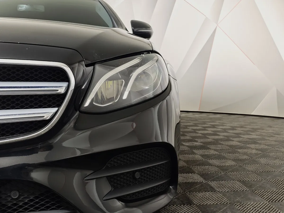 Mercedes-Benz E-Класс E 200 4MATIC 9G-TRONIC (184 л.с.) Sport Черный в АВИЛОН. Слайд №10