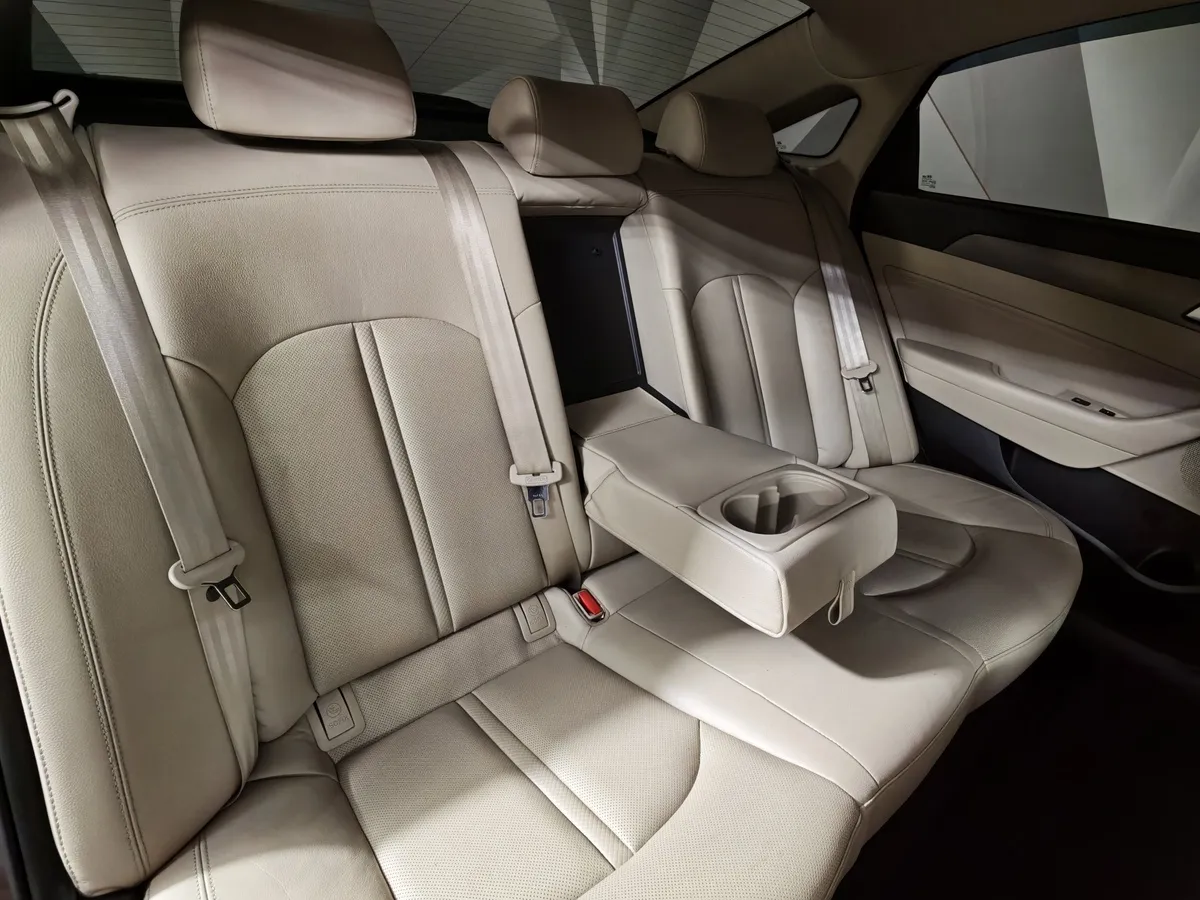 Hyundai Sonata 2.4 GDi AT (188 л.с.) Lifestyle Коричневый в АВИЛОН. Слайд №17