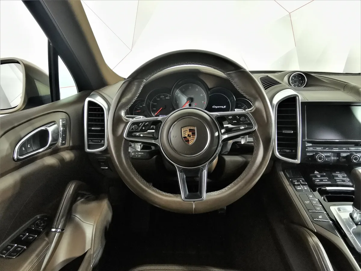 Porsche Cayenne S 3.6 Tiptronic S AWD (420 л.с.) Коричневый в АВИЛОН. Слайд №19