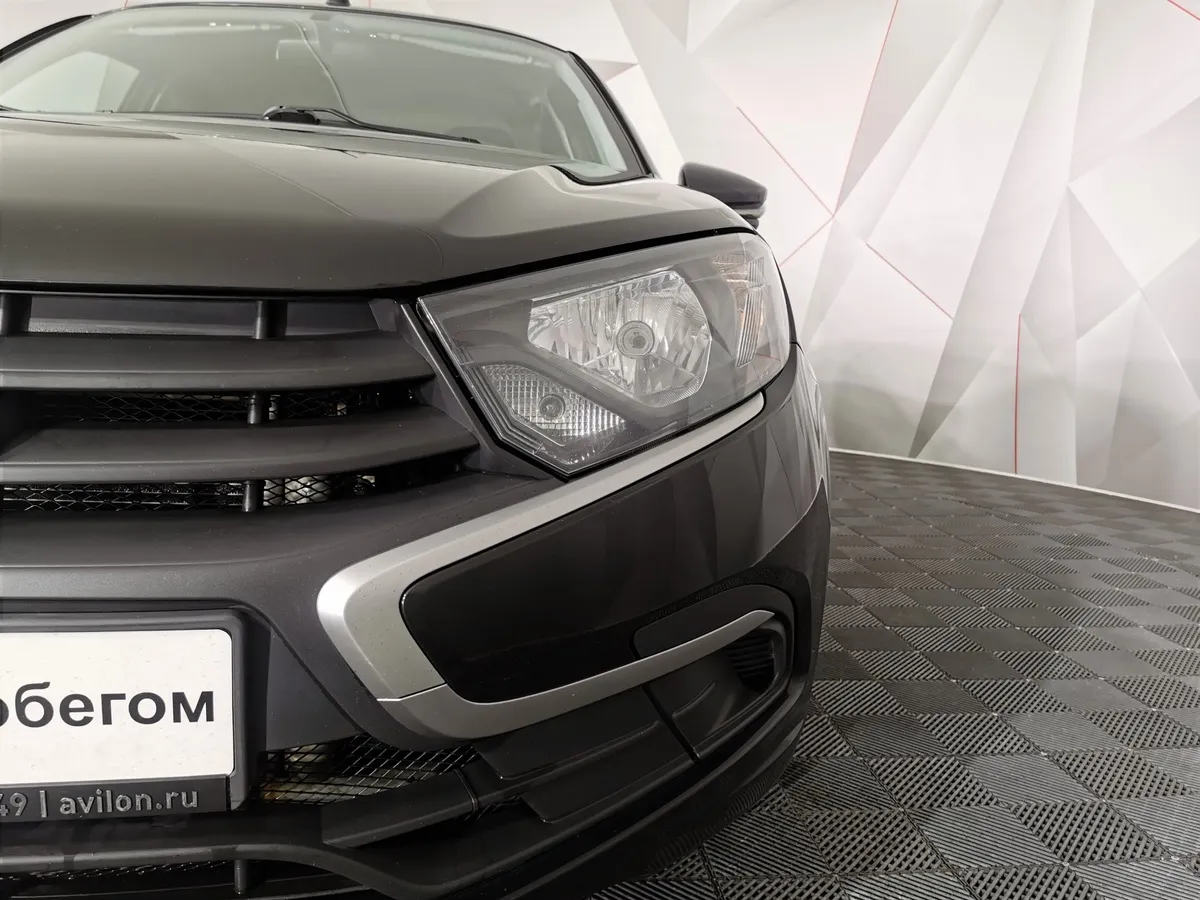 ВАЗ (Lada) Granta 1.6 MT 16кл (98 л.с.) Черный в АВИЛОН. Слайд №10