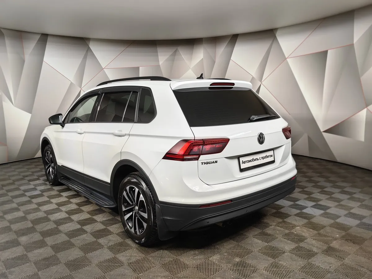 Volkswagen Tiguan 1.4 TSI BlueMotion DSG (150 л.с.) Белый в АВИЛОН. Слайд №4