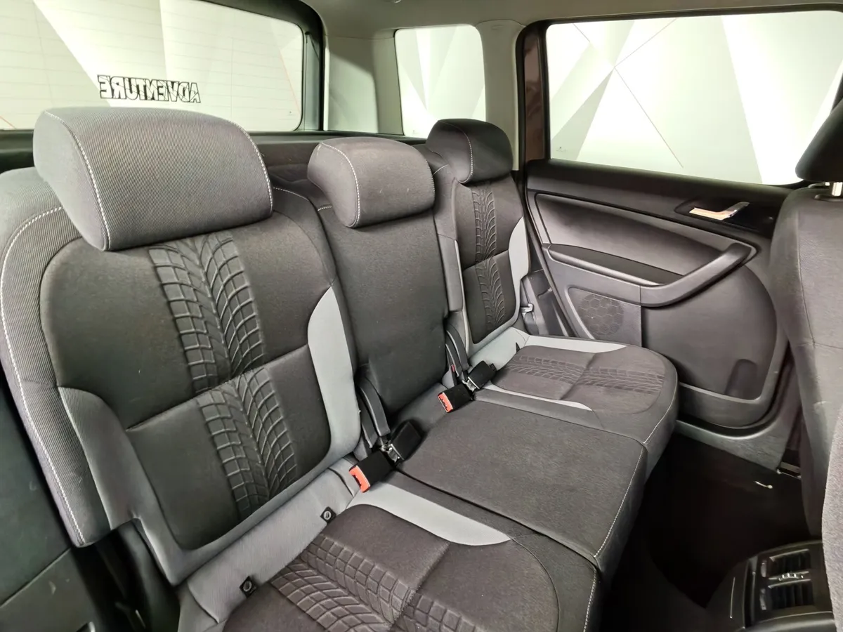 Skoda Yeti 1.6 AT (110 л.с.) Коричневый в АВИЛОН. Слайд №17