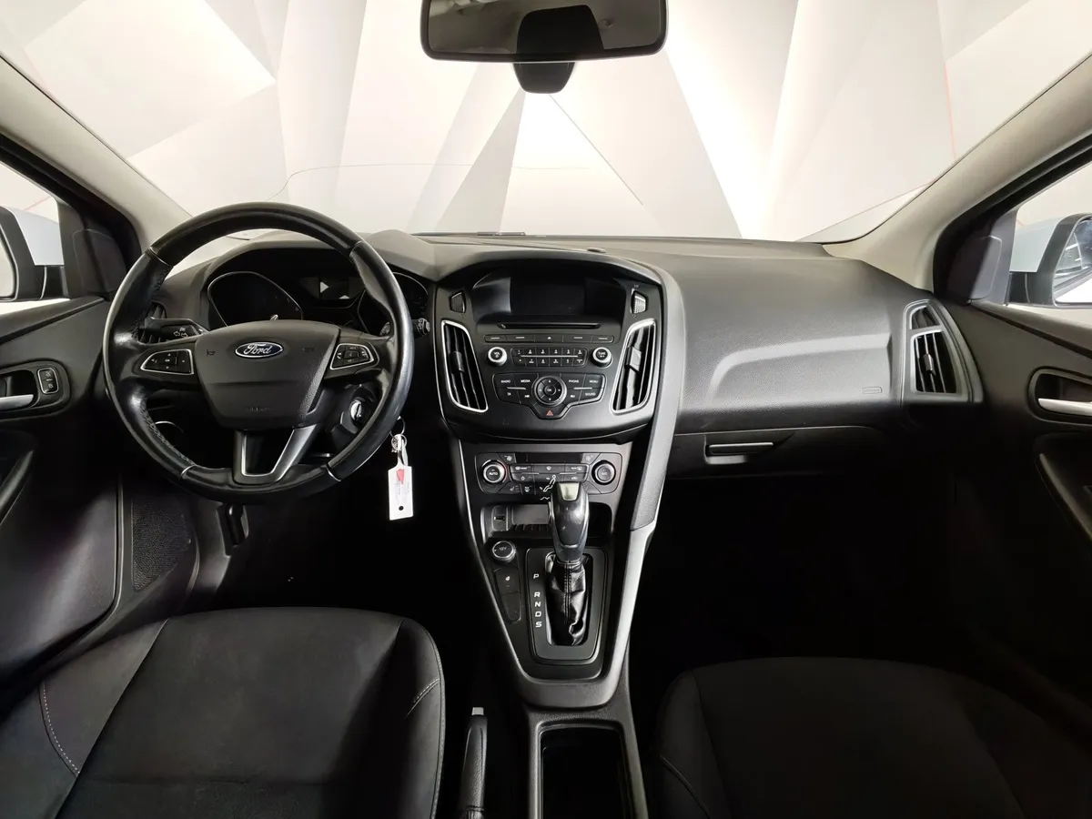 Ford Focus 1.6 PowerShift (105 л.с.) Trend Белый в АВИЛОН. Слайд №13