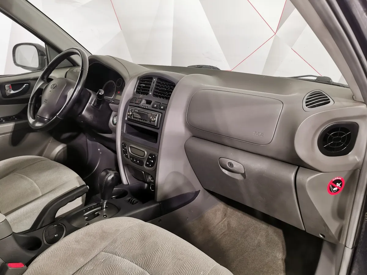 Hyundai Santa Fe 2.7 AT (173 л.с.) Черный в АВИЛОН. Слайд №11
