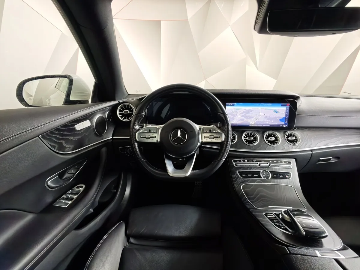 Mercedes-Benz E-Класс E 200 4MATIC 9G-TRONIC (184 л.с.) Sport Белый в АВИЛОН. Слайд №19