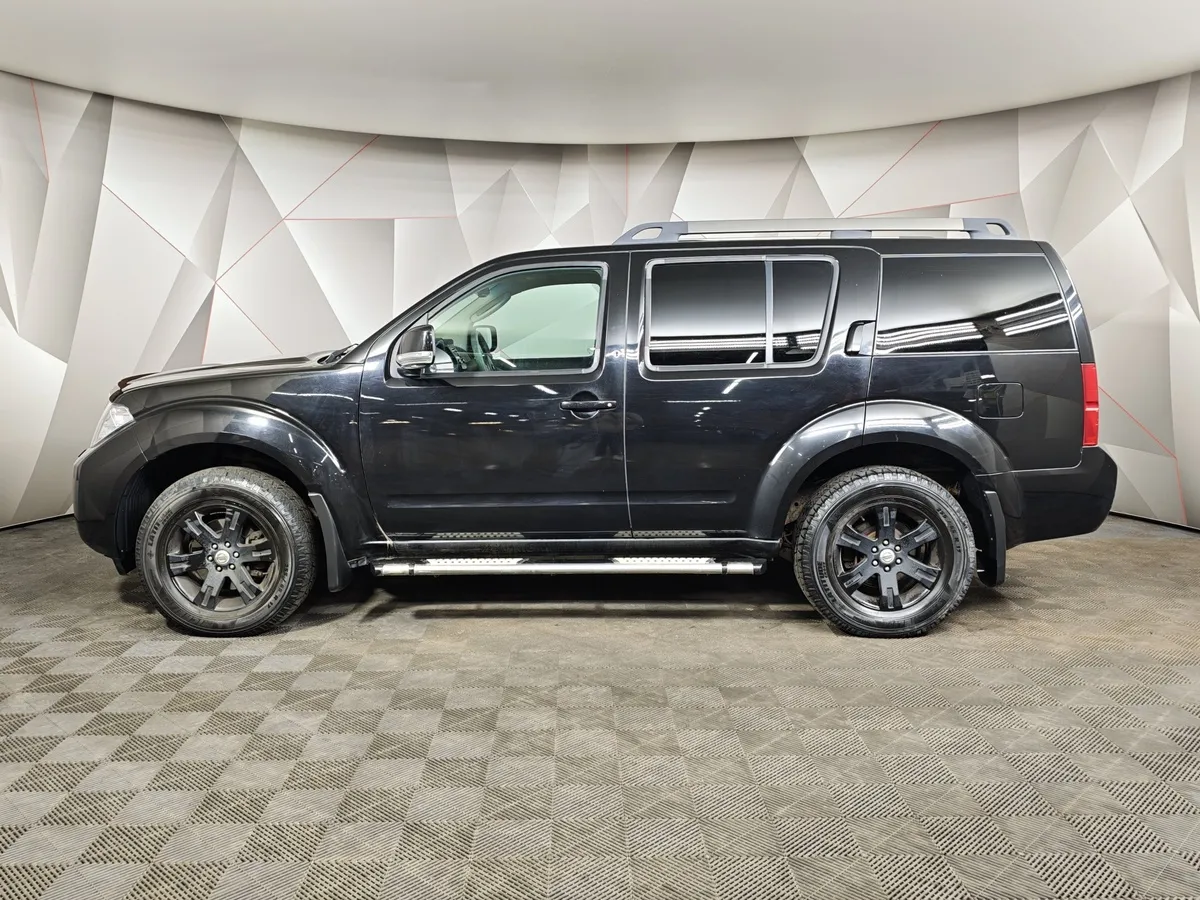 Nissan Pathfinder 2.5 dCi Turbo AT AWD (190 л.с.) Черный в АВИЛОН. Слайд №5