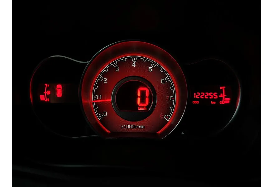 Lifan X50 1.5 MT (103 л.с.) Серебристый в АВИЛОН. Слайд №18